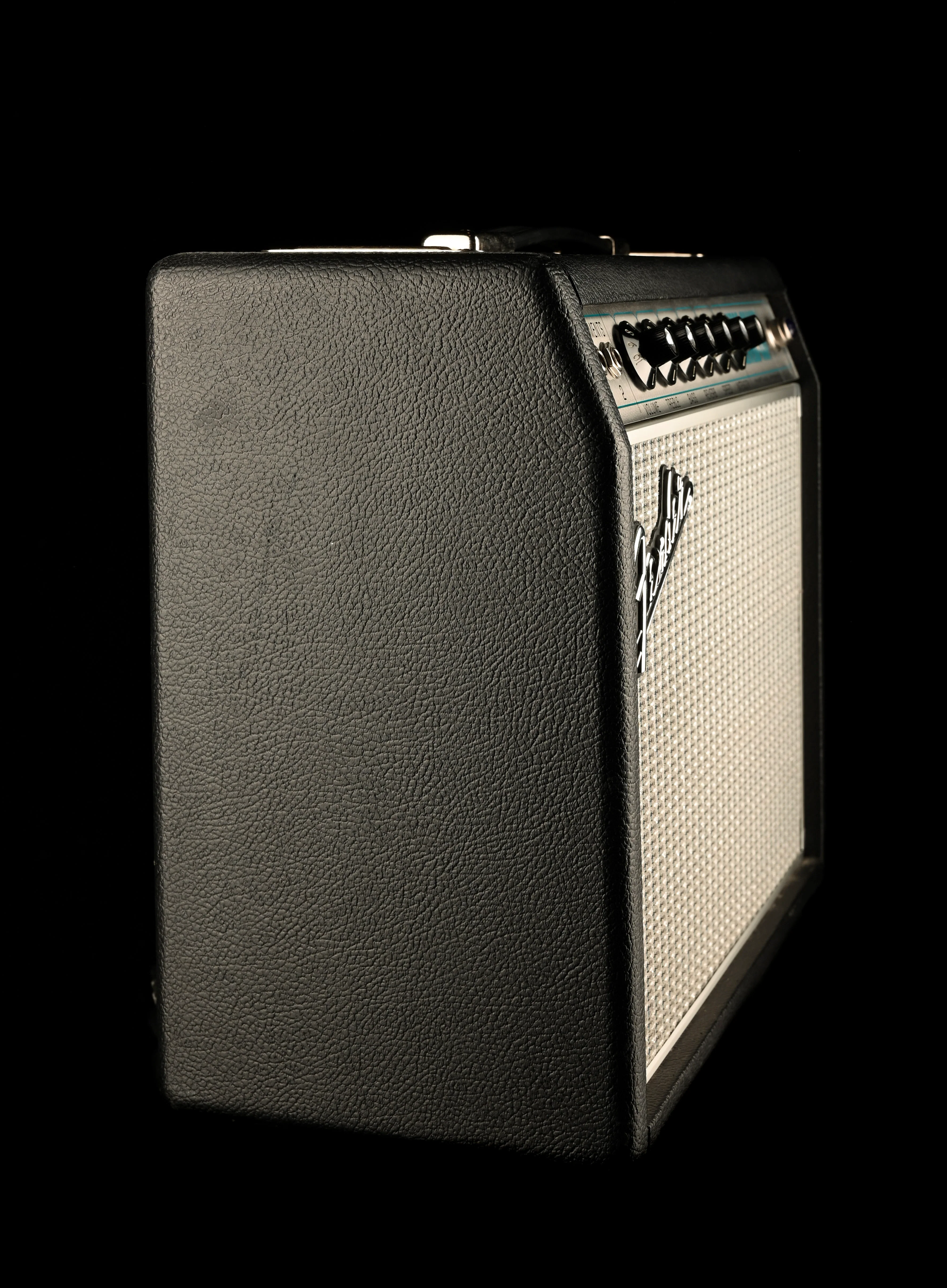 Used Fender '68 Custom Vibro Champ Reverb Black Guitar Amp Combo - Image 7