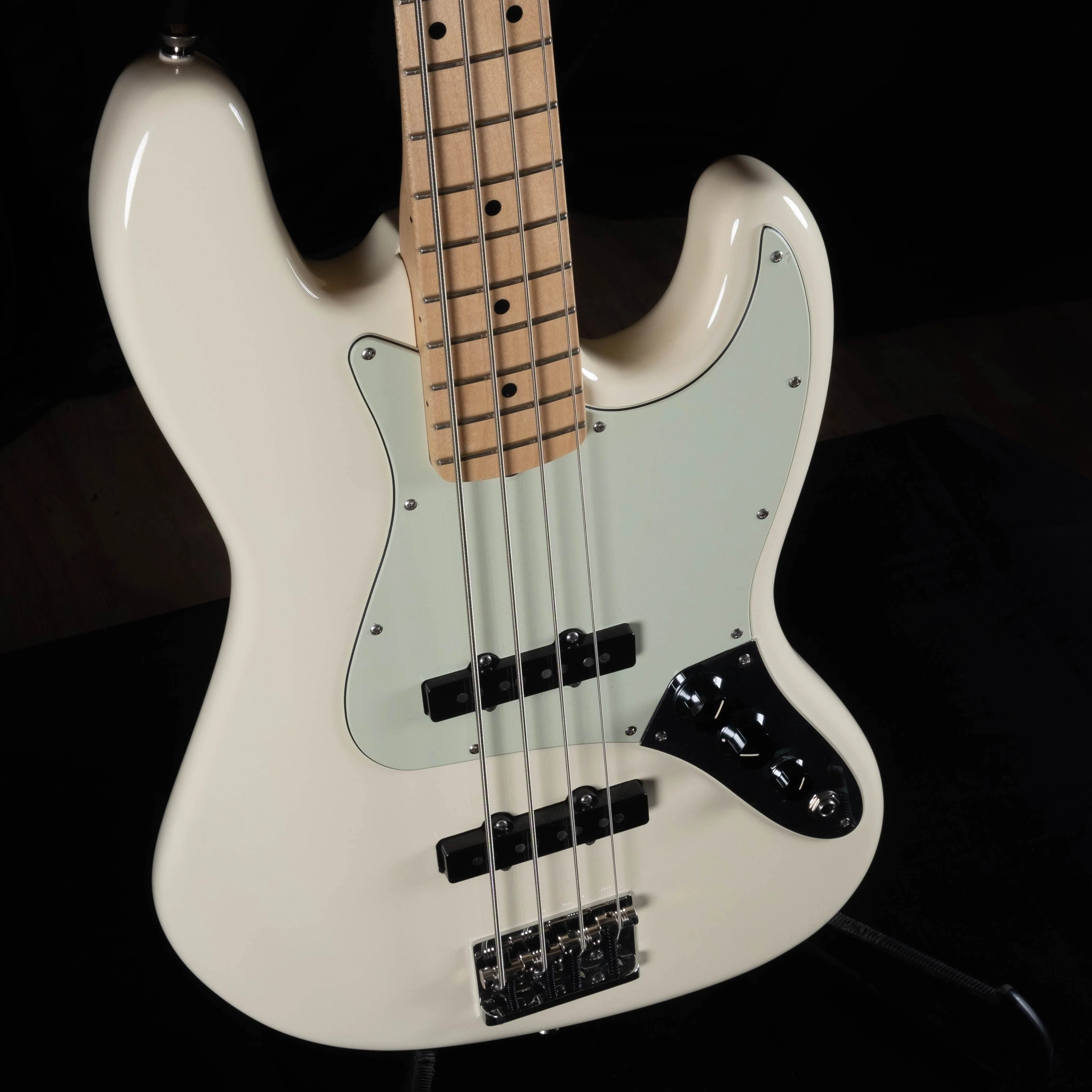 Used Fender American Professional Jazz Bass Olympic White With OHSC - Image 6