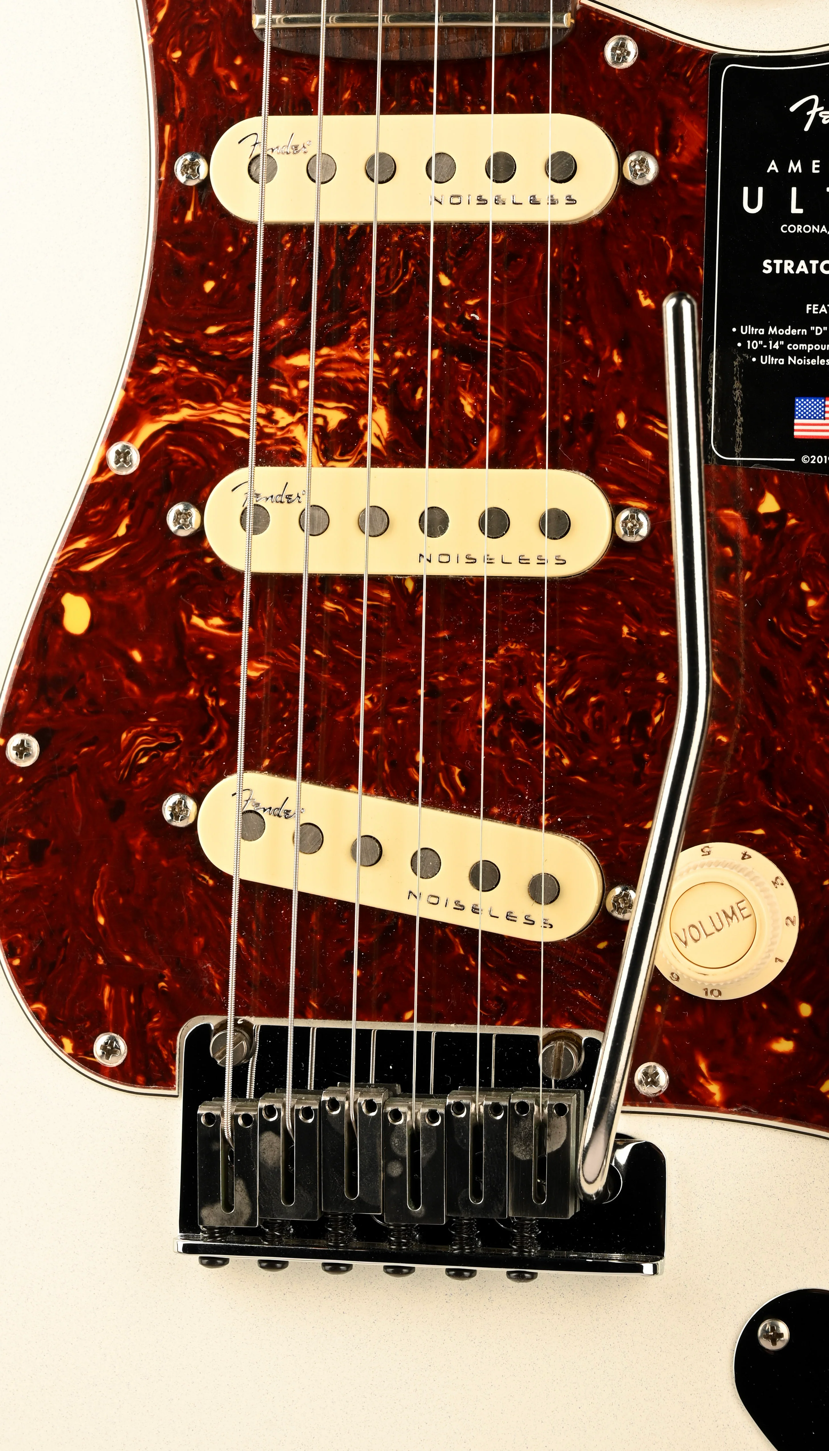 Used Fender American Ultra Stratocaster Rswd Fingerboard Arctic Pearl With Case - Image 7
