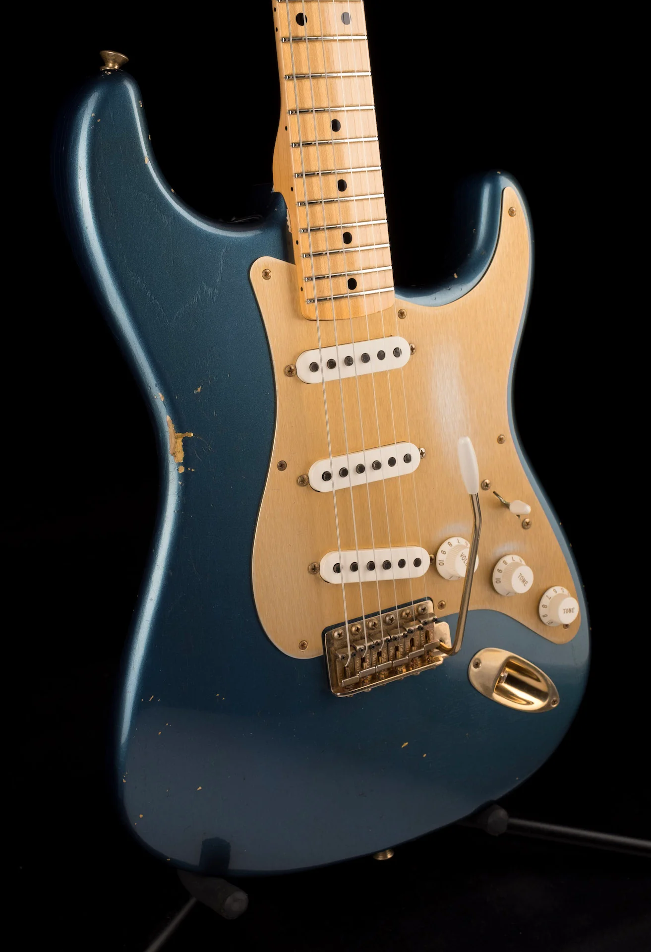 Pre Owned 2013 Fender Custom Shop 1956 Stratocaster Relic Aged Lake Placid Blue With OHSC - Image 9