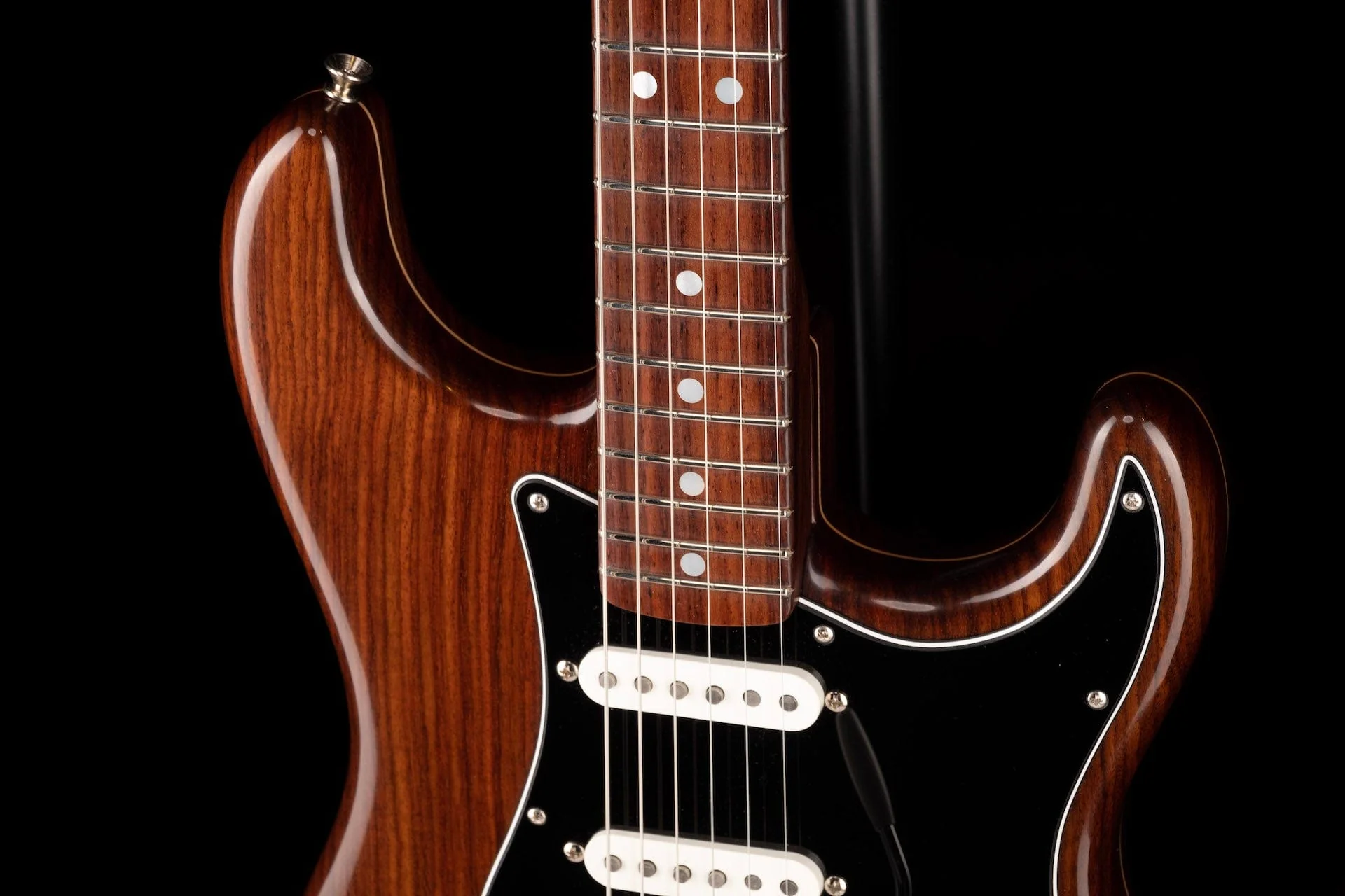 Pre-Owned Fender Custom Shop Masterbuilt Paul Waller '68 Rosewood Strat With OHSC - Image 3