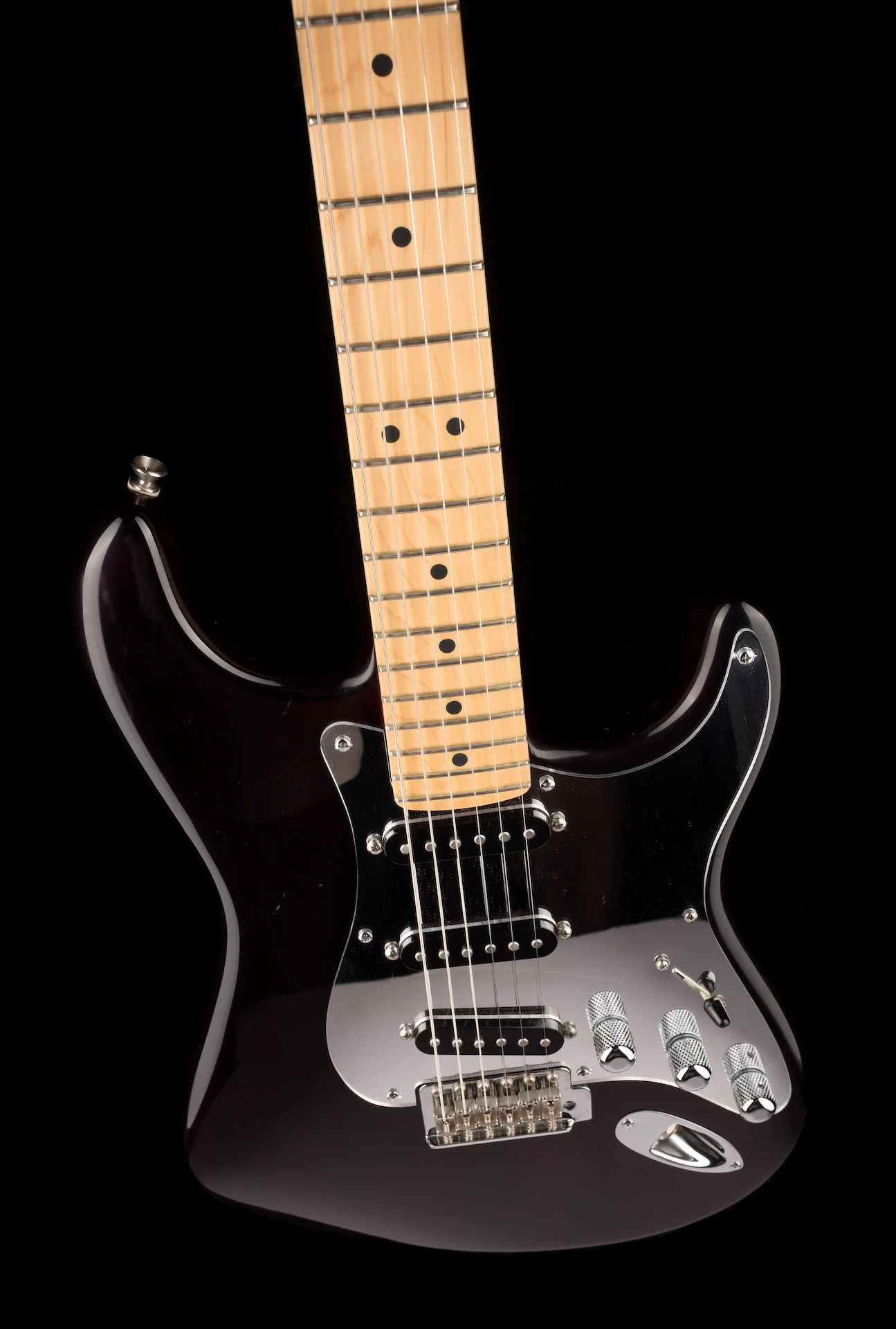 Used Fender Customized Highway One Stratocaster Burnt Cherry With Case - Image 4