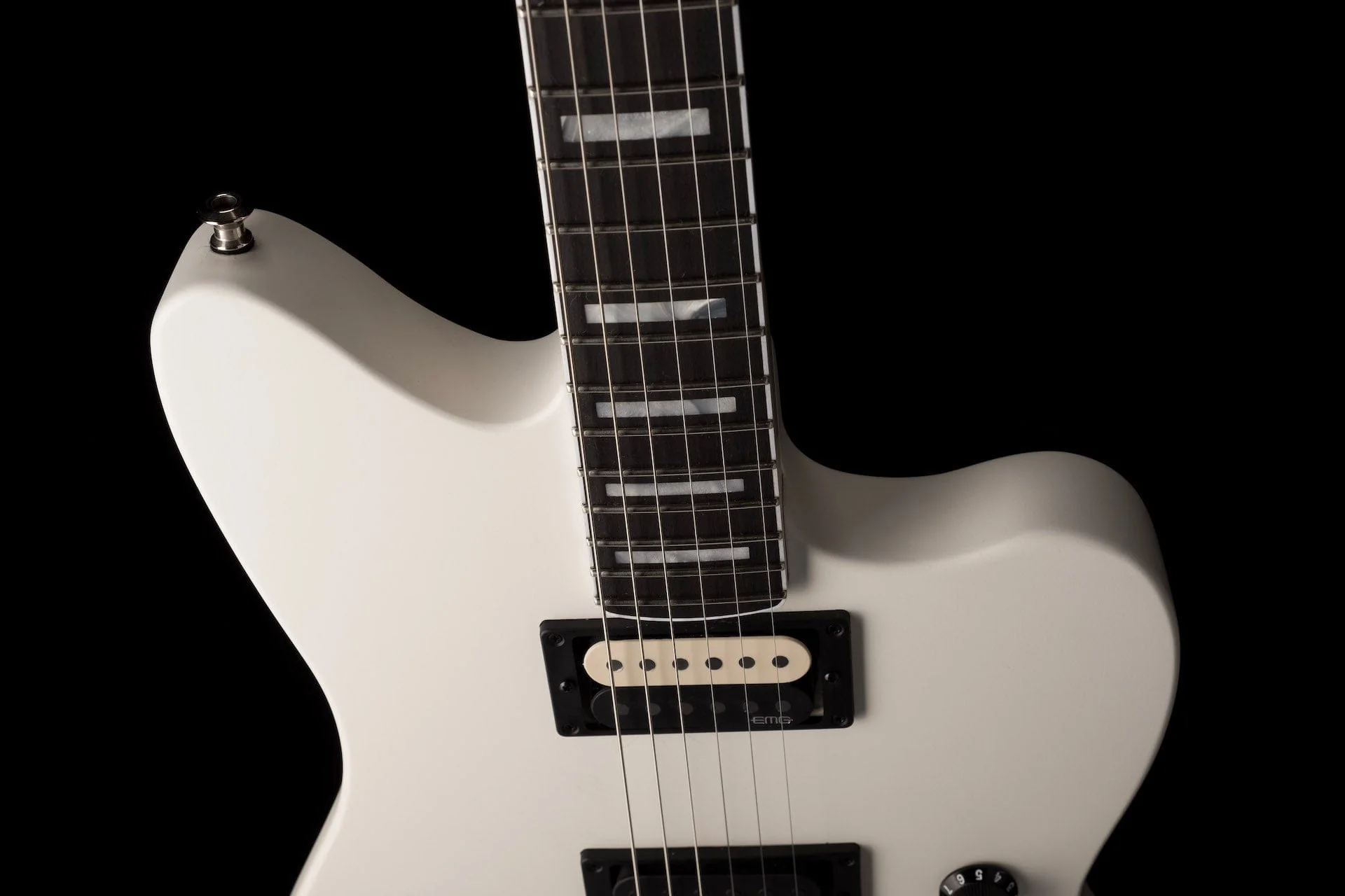 Used Fender Jim Root Jazzmaster V4 Flat White with OHSC - Image 3