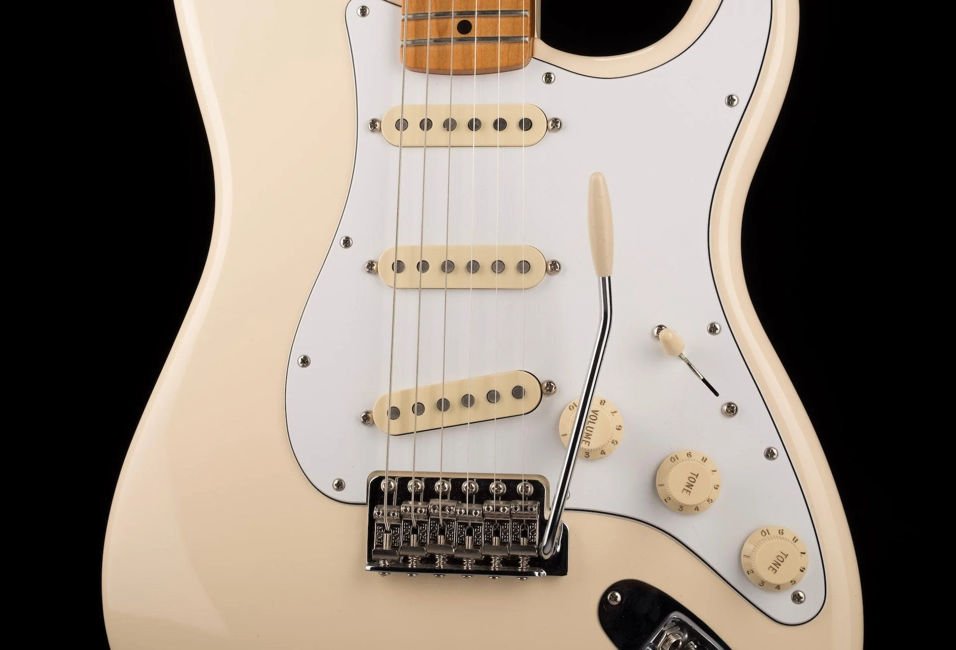 Used Fender Jimi Hendrix Stratocaster Olympic White with Gig Bag - Image 6