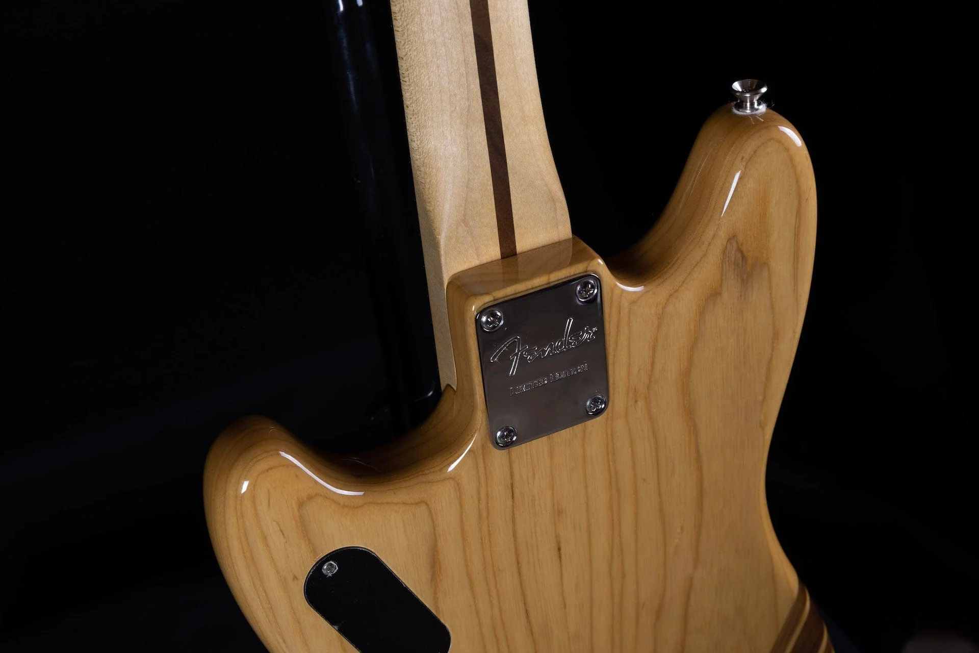 Used Fender Limited Edition American Shortboard Mustang - Image 14