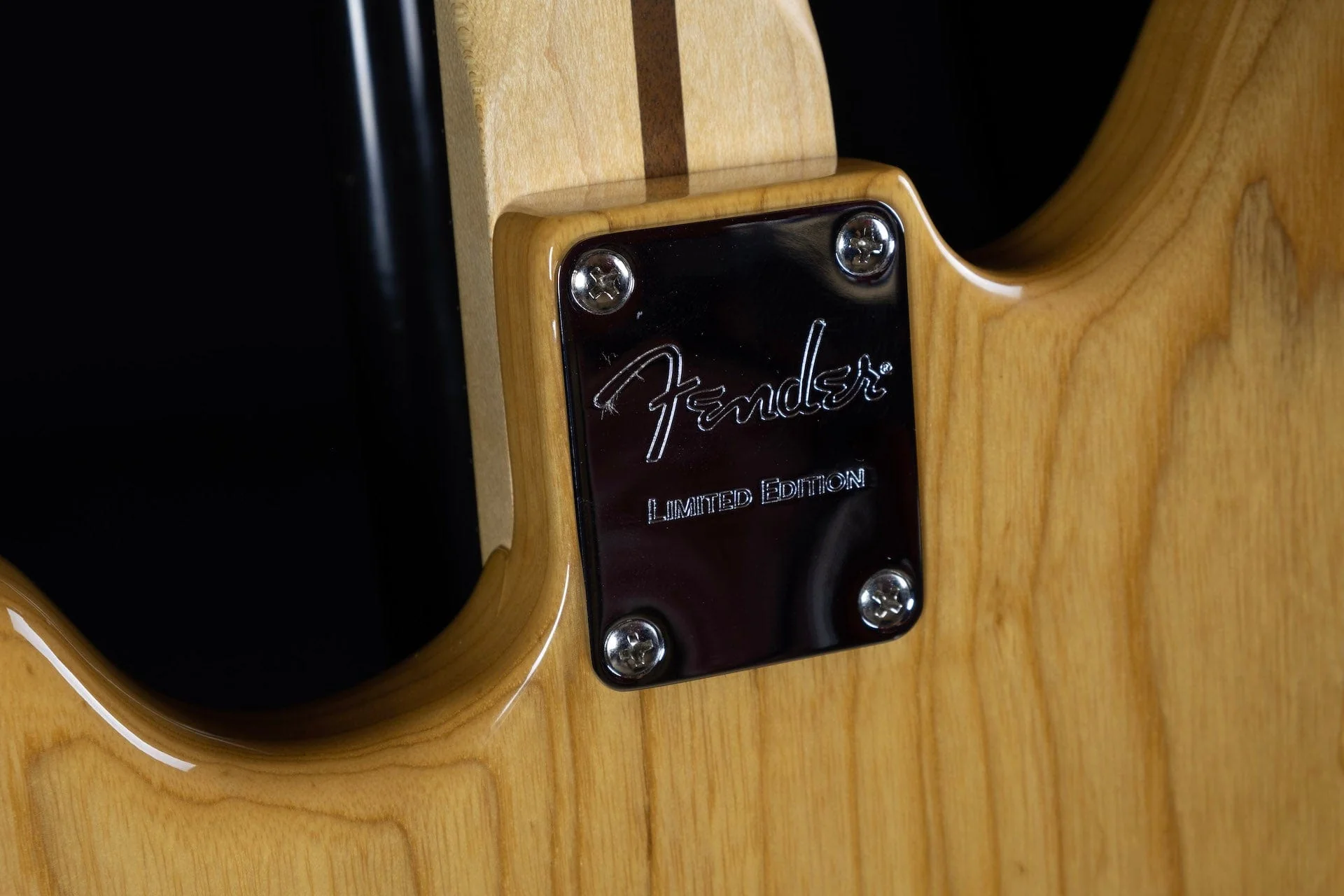 Used Fender Limited Edition American Shortboard Mustang - Image 15