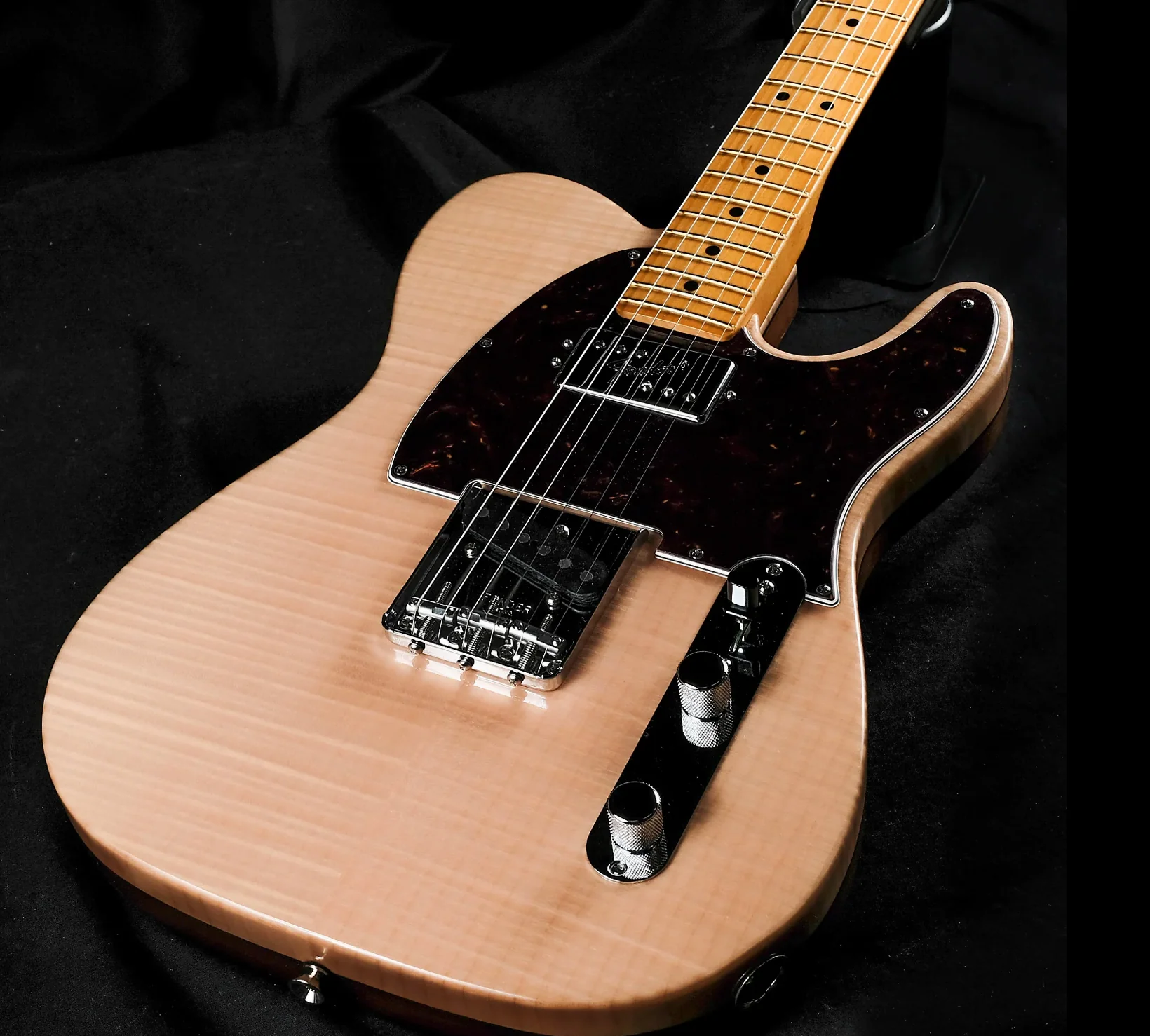 Used '19 Fender Rarities Flame Maple Top Chambered Telecaster Natural w/ OHSC - Image 4