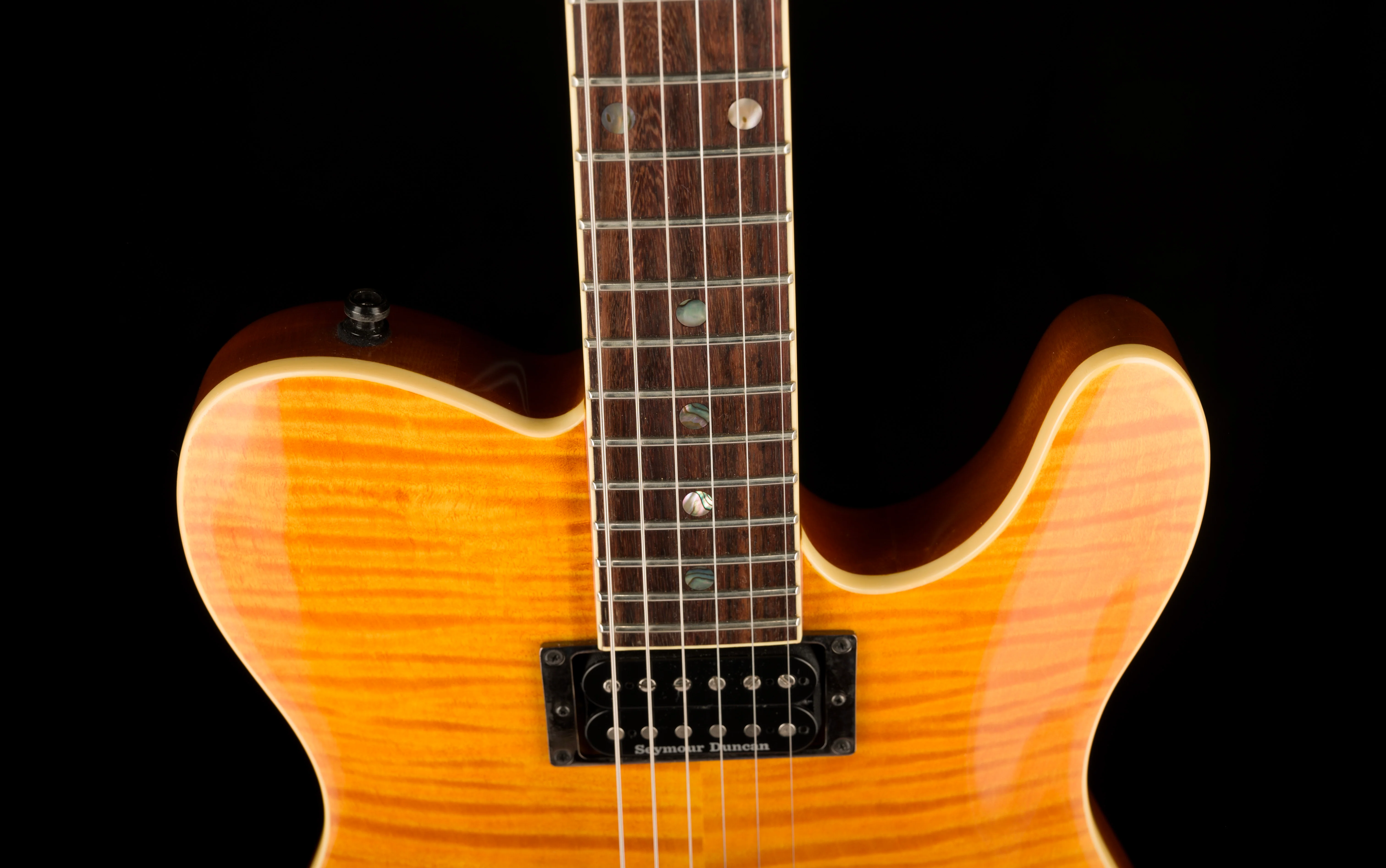 Used Fender Special Edition Custom Telecaster FMT HH Amber with Gig Bag - Image 3