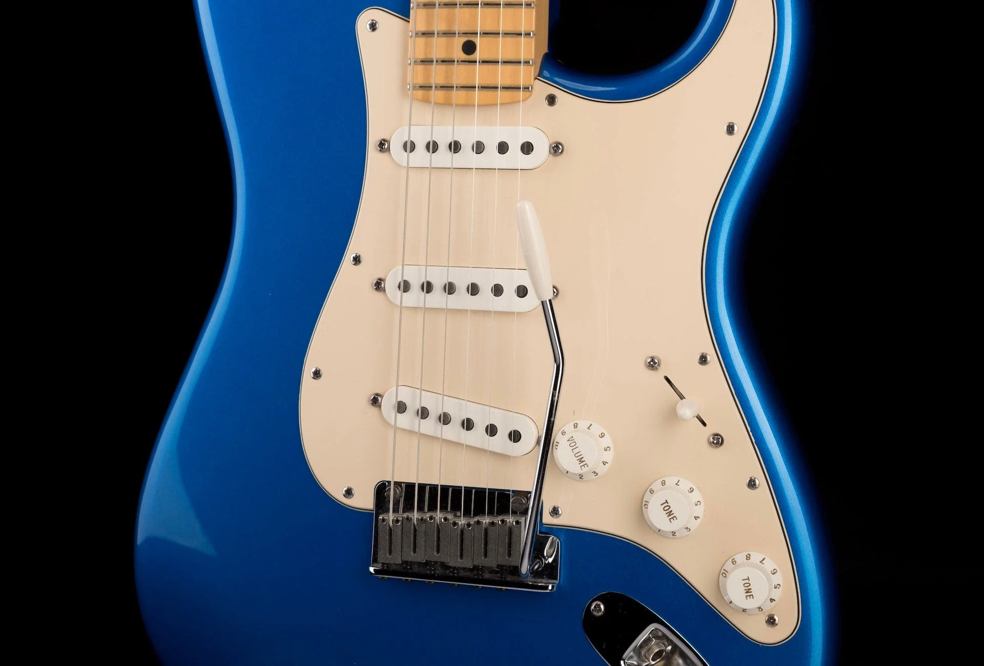 Used Fender Limited Edition 50th Anniversary American Series Stratocaster Blue Chrome with OHSC - Image 7