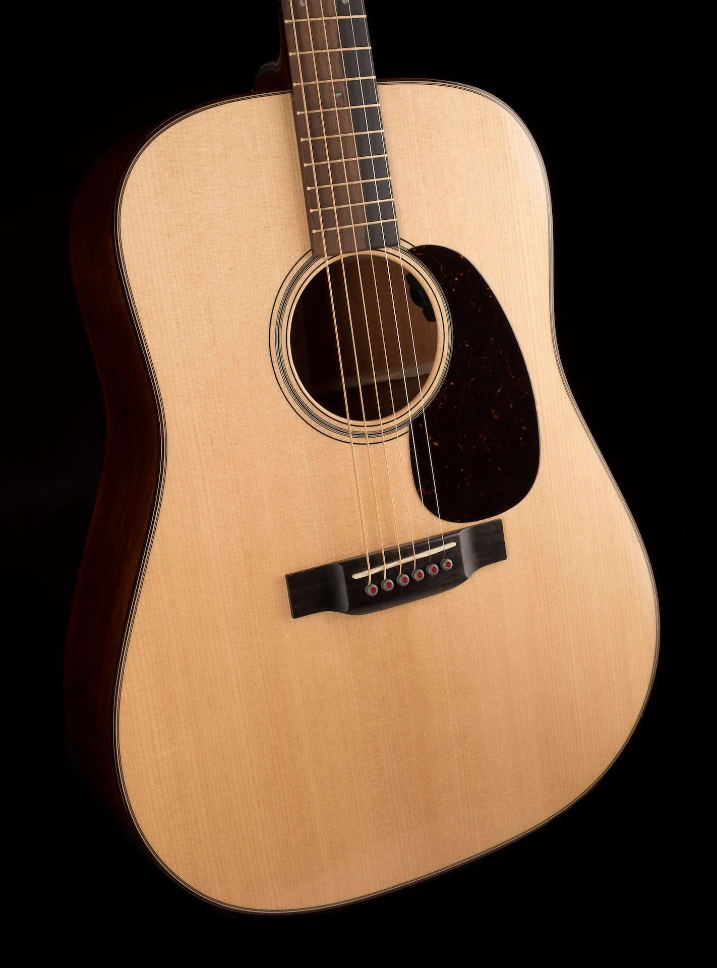 Used Martin D-18E Modern Deluxe Natural with OHSC - Image 8