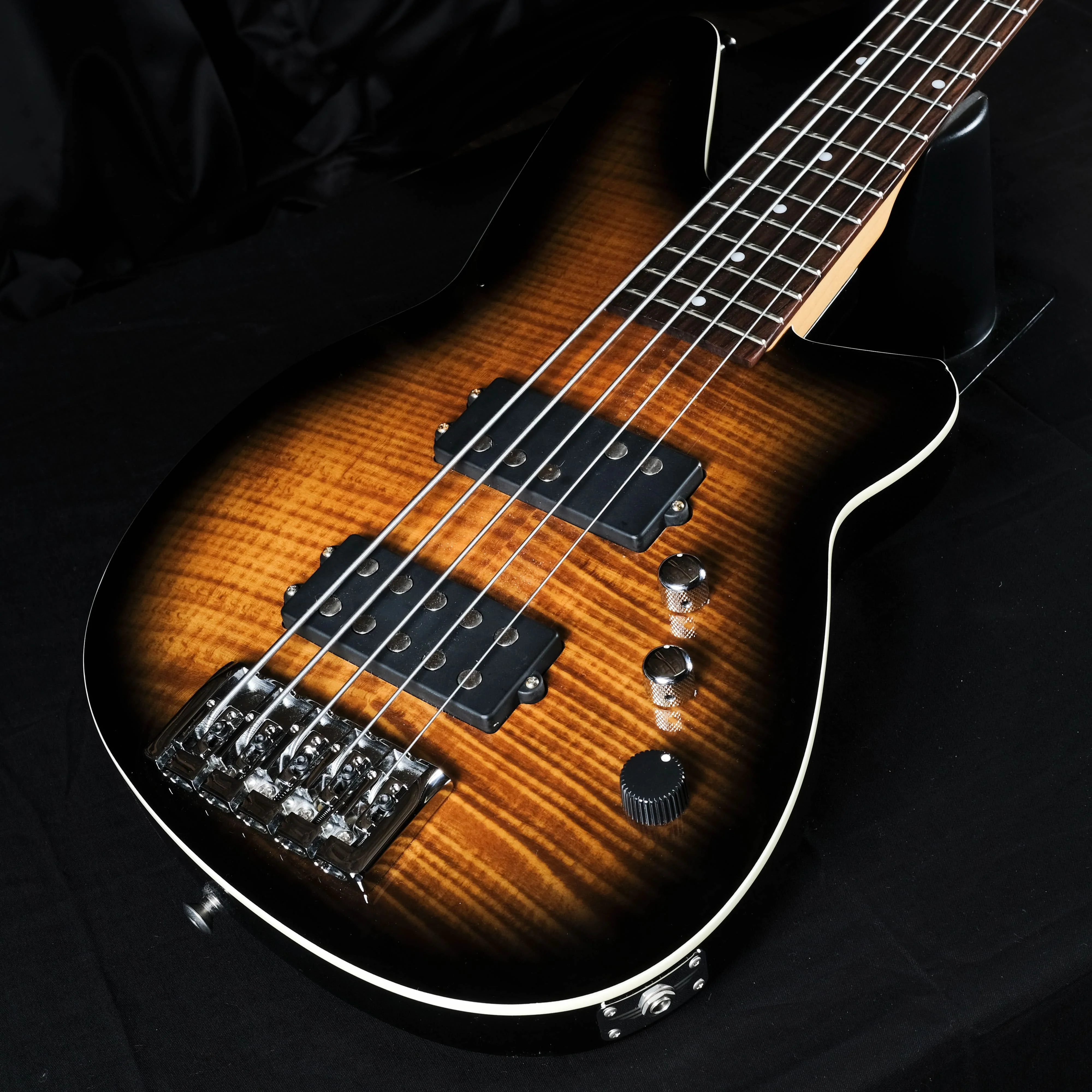 Used Reverend Mercalli 5FM Coffeeburst Flame Maple Bass Guitar With Case - Image 4
