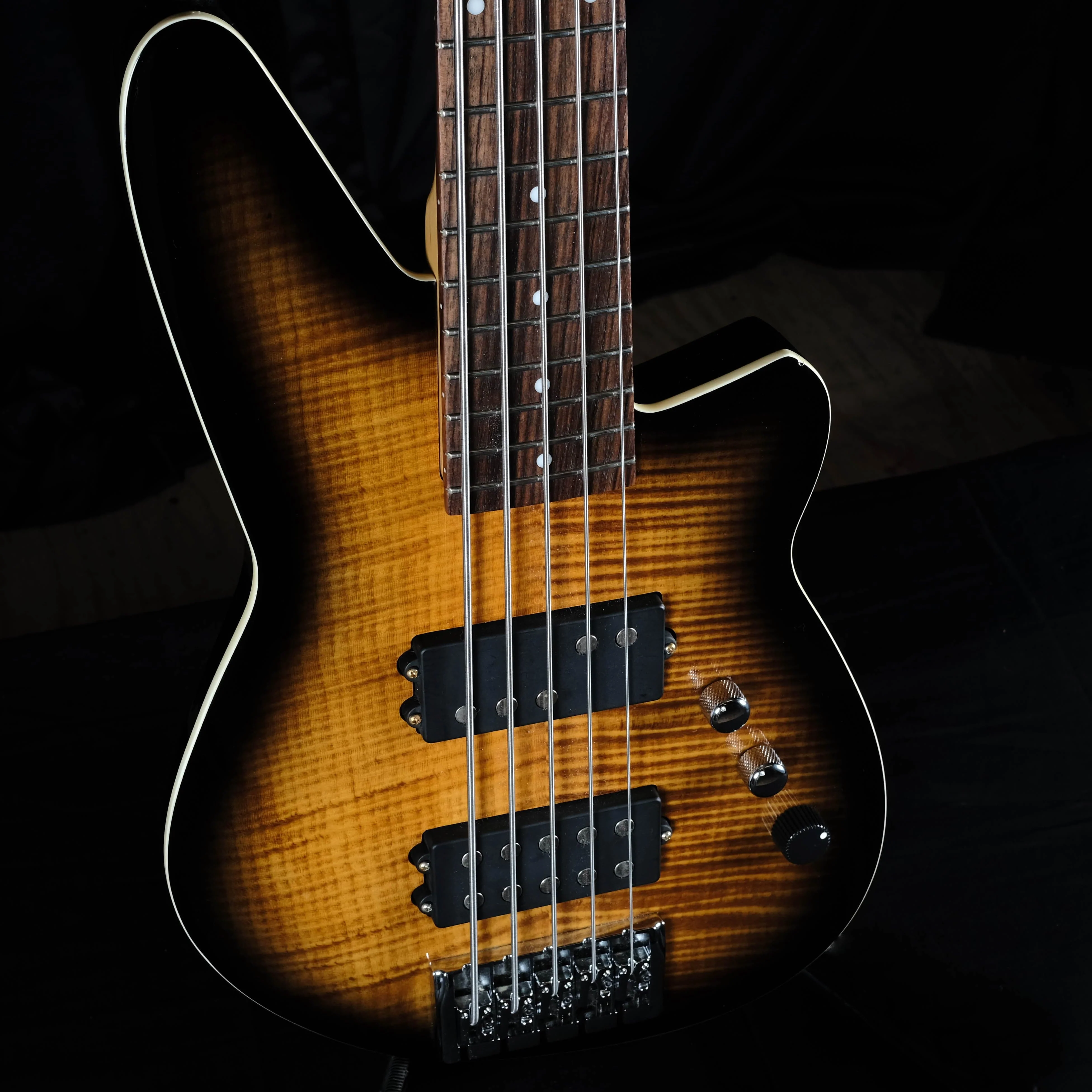 Used Reverend Mercalli 5FM Coffeeburst Flame Maple Bass Guitar With Case - Image 5