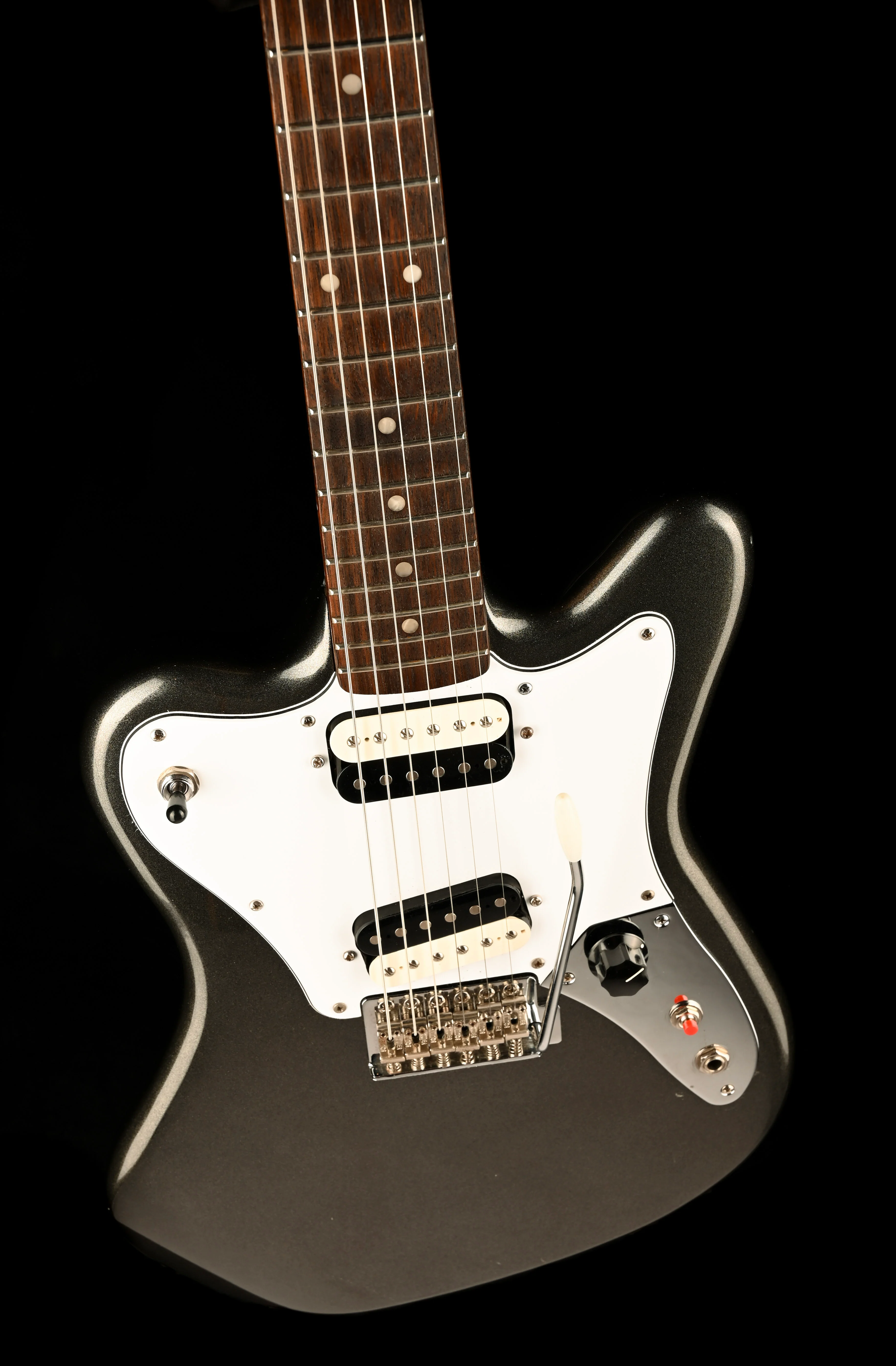 Used Squier Paranormal Super-Sonic with Killswitch Graphite Metallic with Gig Bag - Image 4