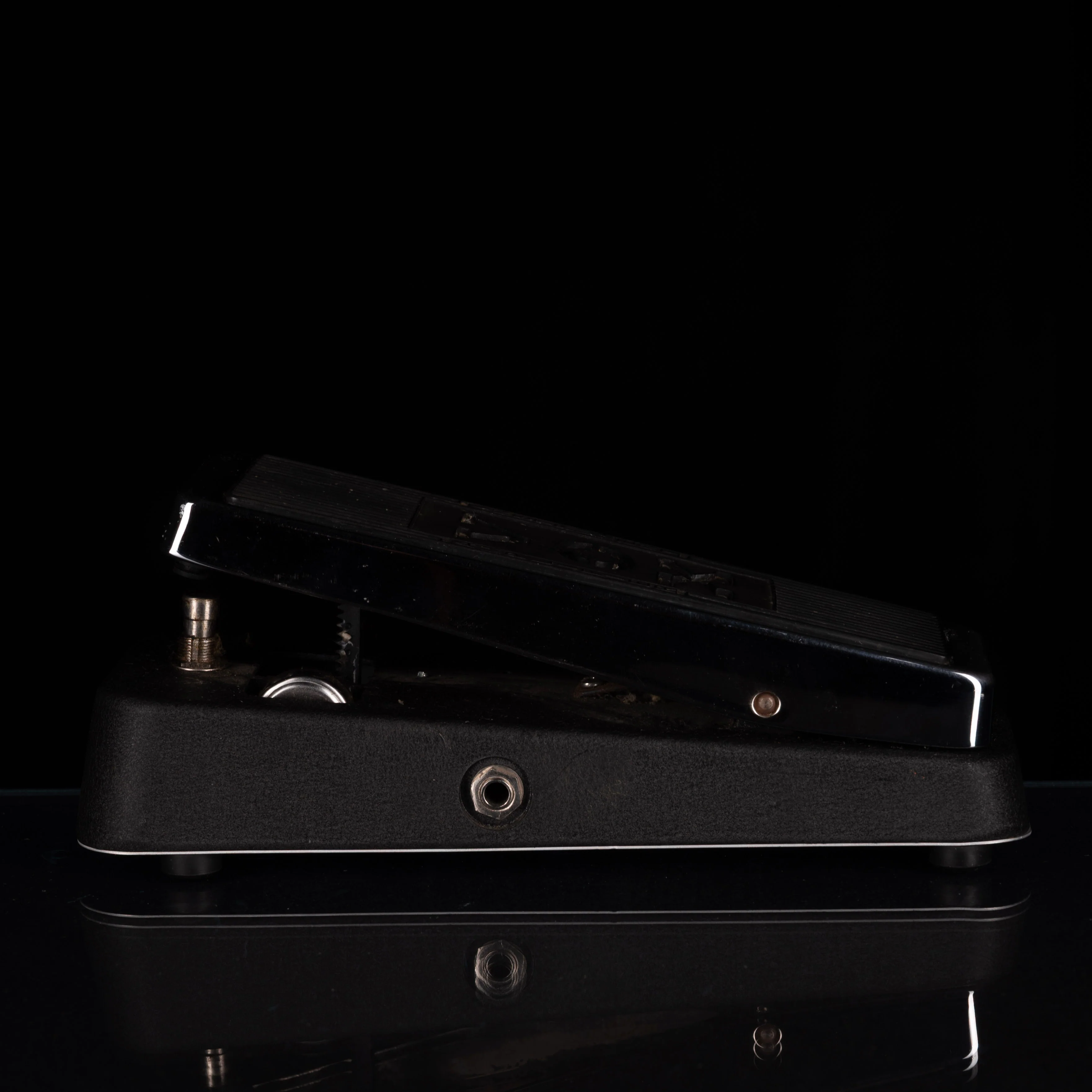 Used Vox V847 Guitar Effect Wah Pedal With Bag - Image 5