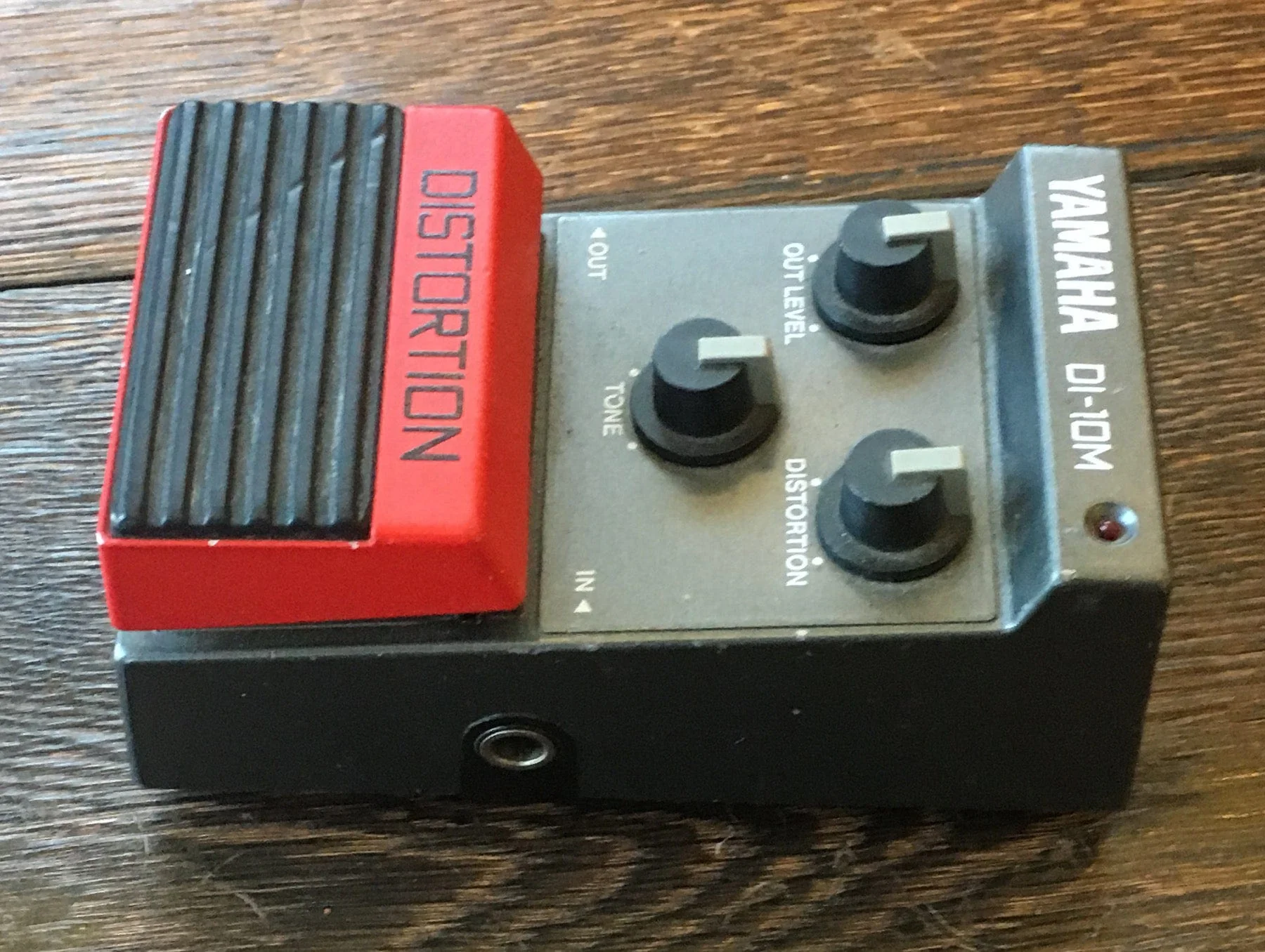 Used Yamaha Made in Japan DI-10M Distortion Guitar Effect Pedal - Image 4
