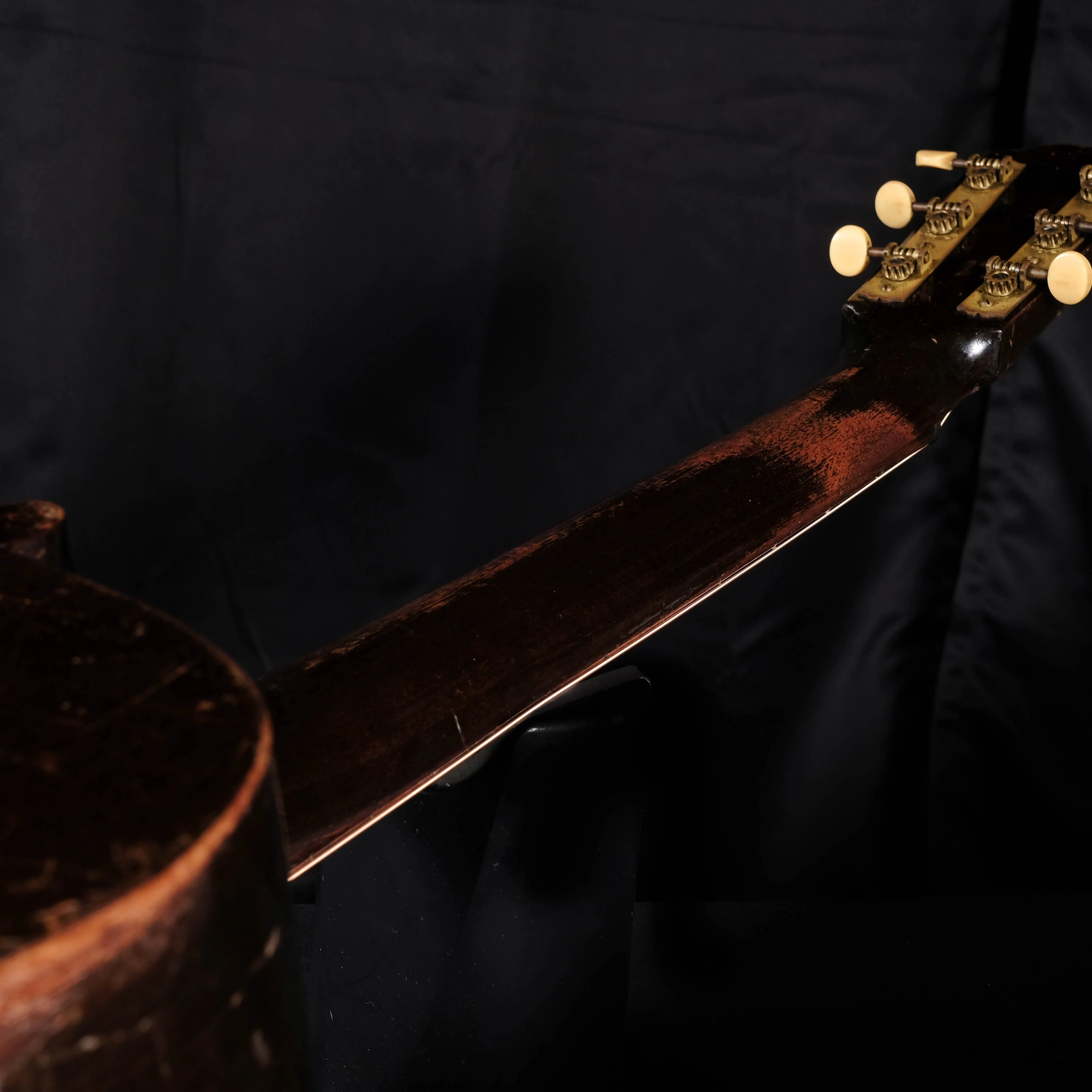 Pre Owned 1935 Gibson L-00 Sunburst Acoustic Guitar With LR Baggs M1 Pickup W/ HSC - Image 12