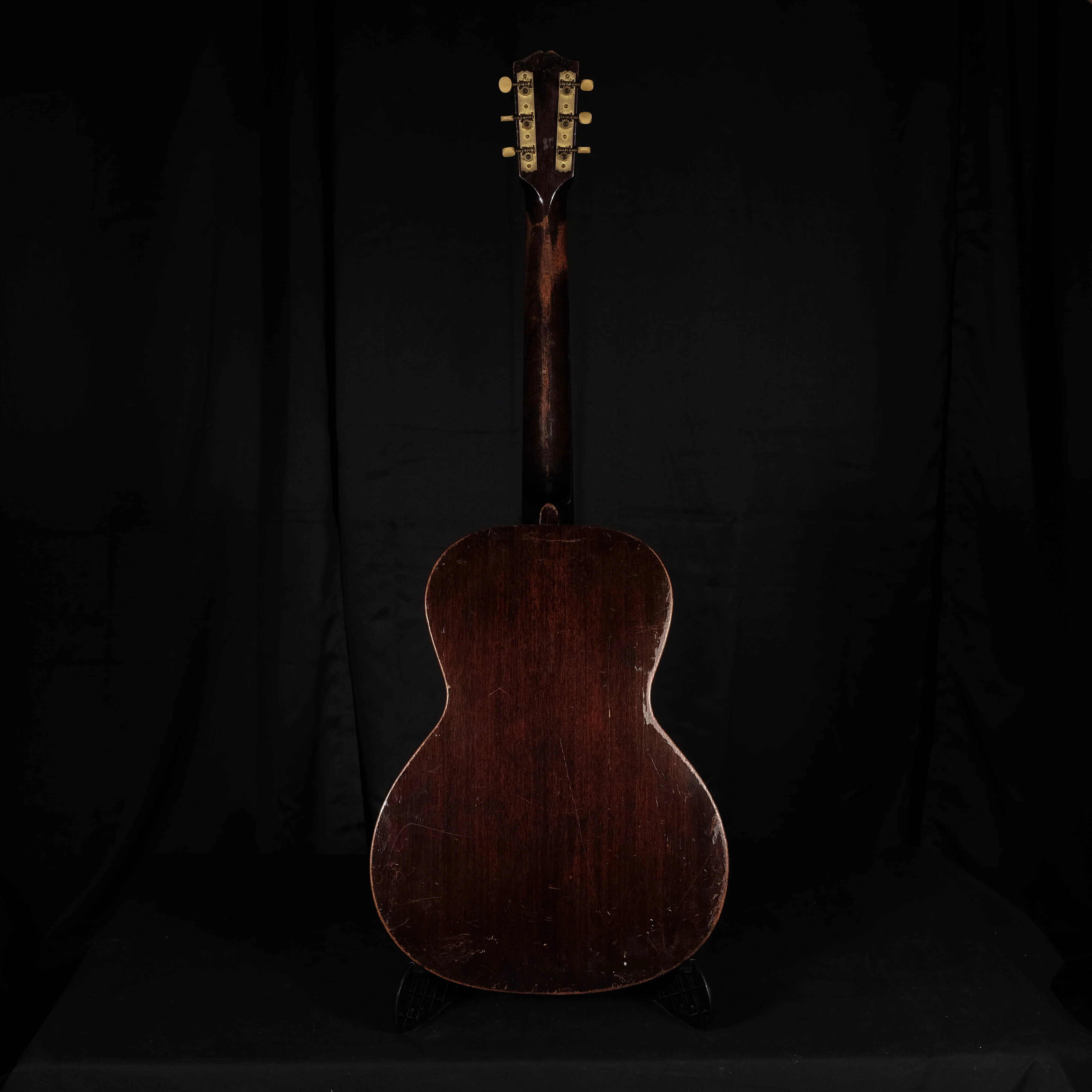 Pre Owned 1935 Gibson L-00 Sunburst Acoustic Guitar With LR Baggs M1 Pickup W/ HSC - Image 5