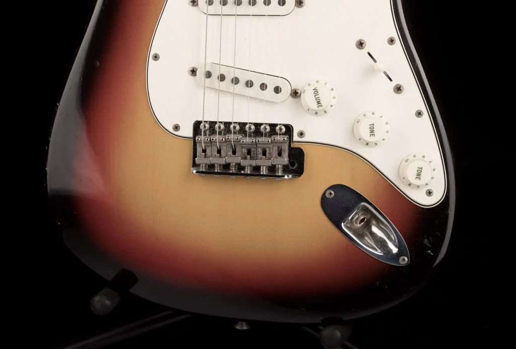 Vintage 1966 Fender Stratocaster 3-Tone Sunburst with OHSC - Image 4