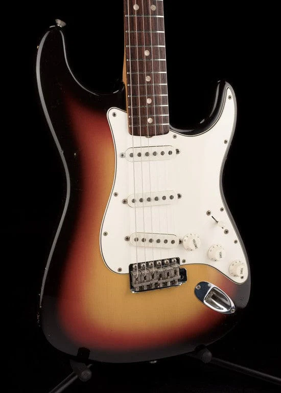 Vintage 1966 Fender Stratocaster 3-Tone Sunburst with OHSC - Image 9