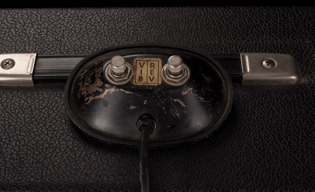 Vintage 1968 Fender Deluxe Reverb Black/Silver Guitar Amp Combo - Image 17