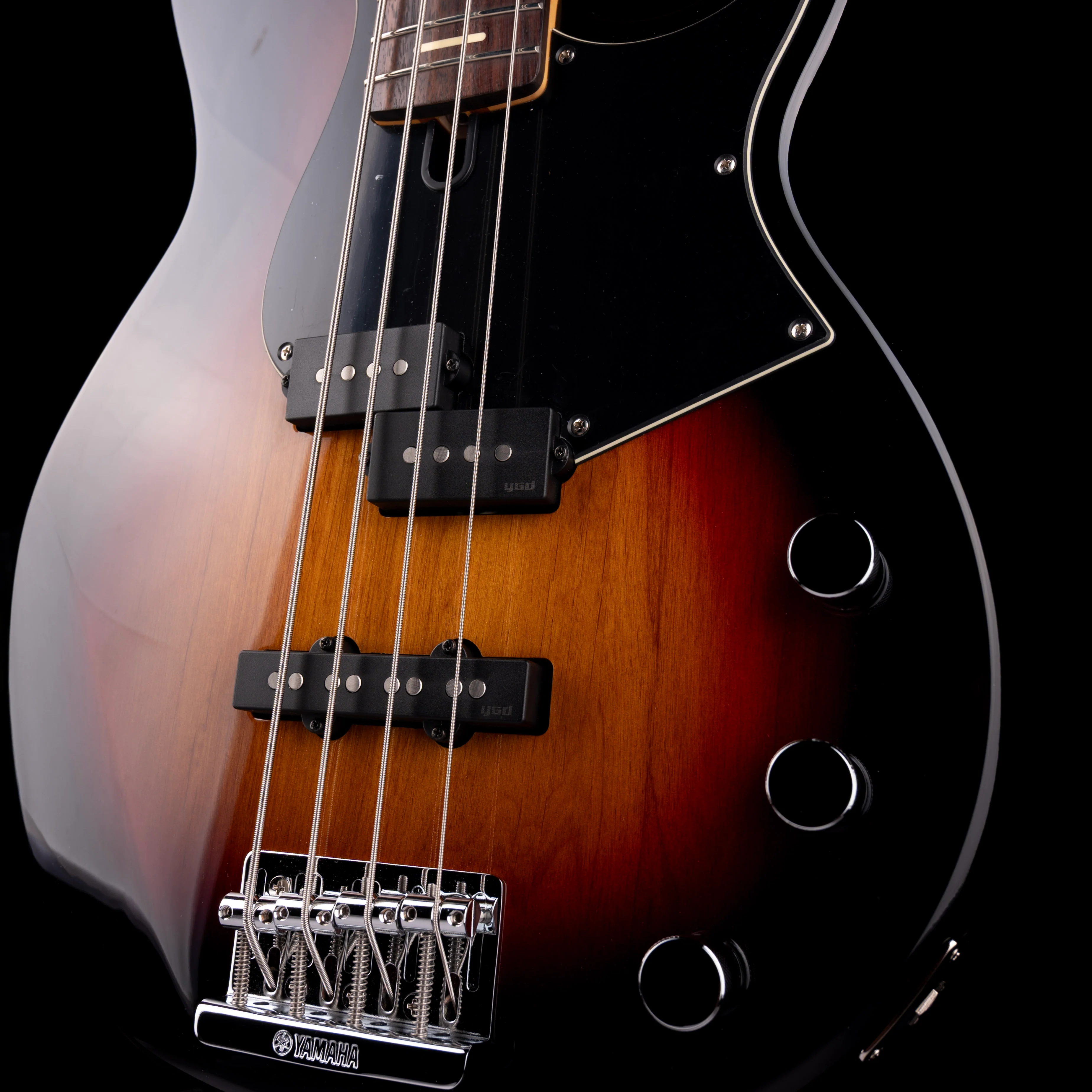Yamaha BBP34 4-String Bass Vintage Sunburst with Case - Made in Japan - Image 5